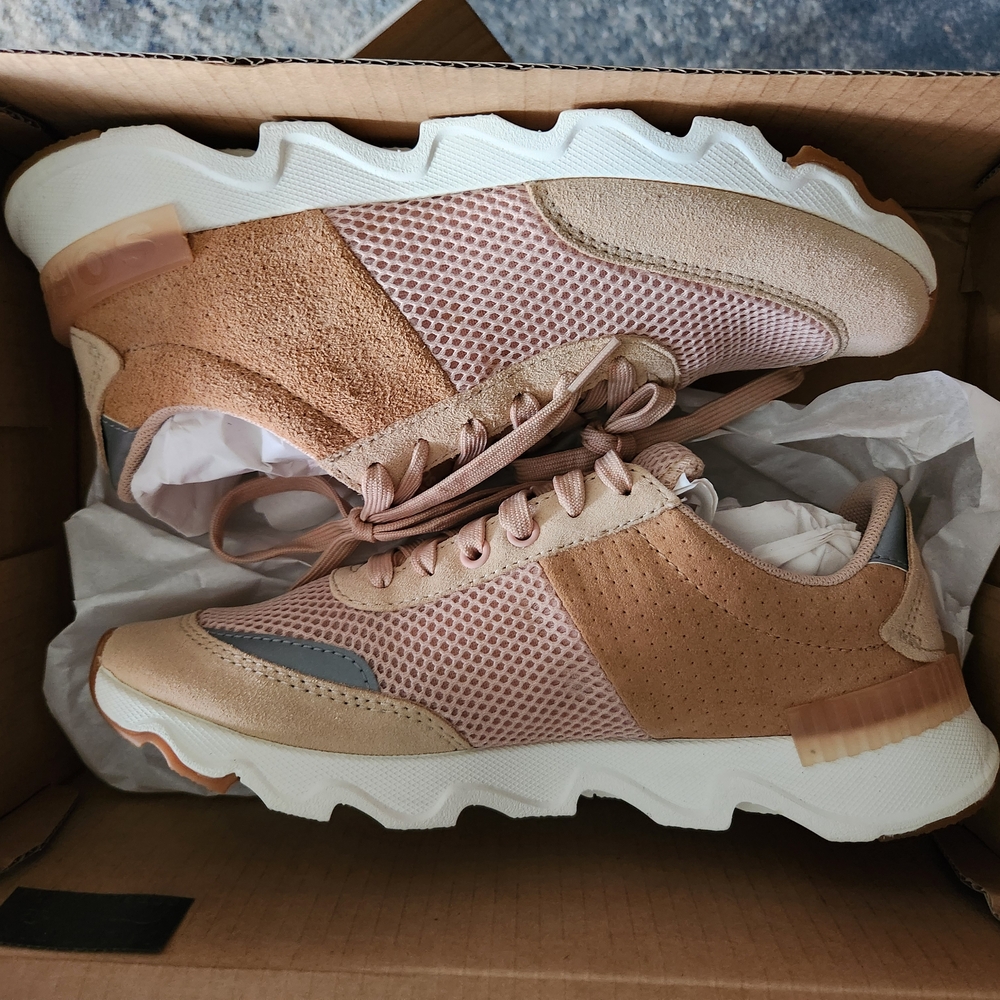 SOREL Kinetic™ LITE Lace Sneaker (8.5, Natural Tan) w/ box, worn once! Women's